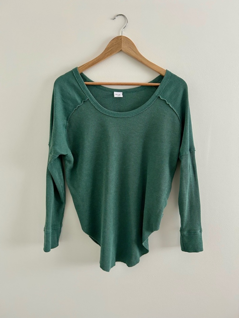 TNA Alder thermal waffle knit top in dark green | size XS